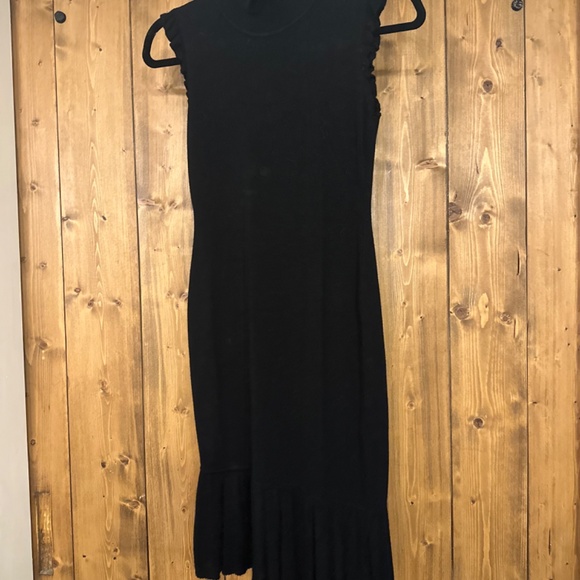 Ali & Jay Ruffle Dress - Picture 3 of 3